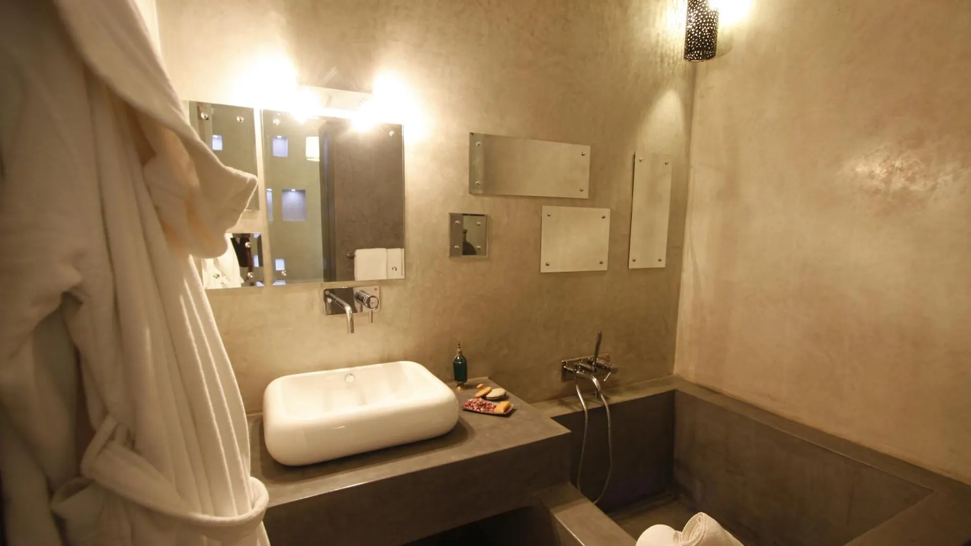 Riad Vanilla Sma & Spa 마라케시